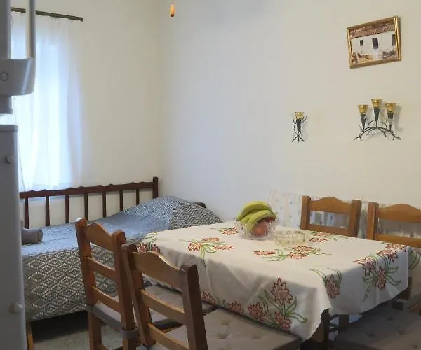 House Of Monachogios, Agios Fokas, Monemvassia Apartman *