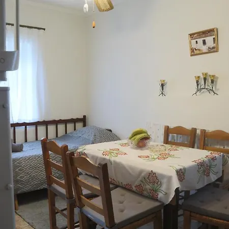 House Of Monachogios, Agios Fokas, Monemvassia Apartment *