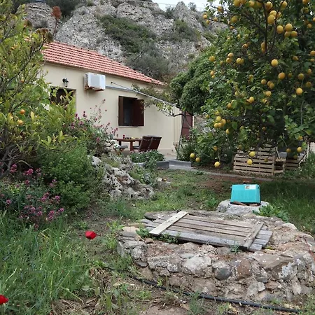 House Of Monachogios, Agios Fokas, Monemvassia * Monemvasziá