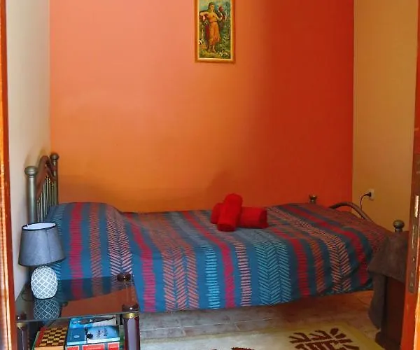 House Of Monachogios, Agios Fokas, Monemvassia Monemvasía