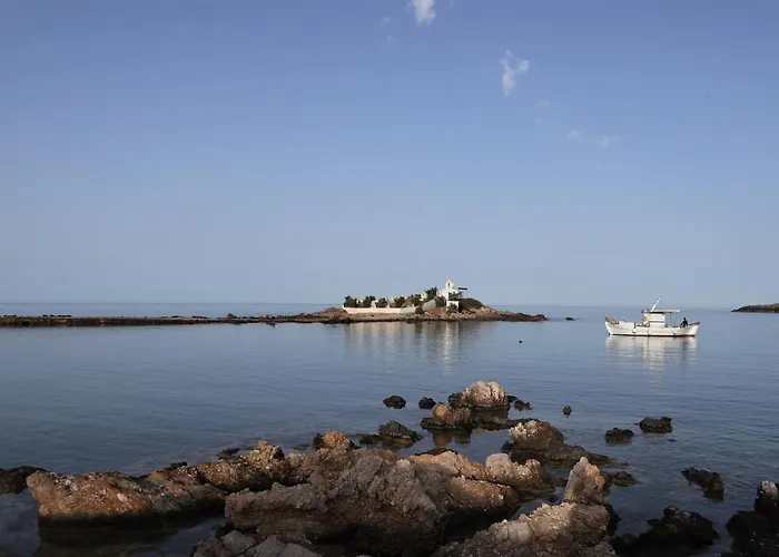 House Of Monachogios, Agios Fokas, Monemvassia Monemvasía